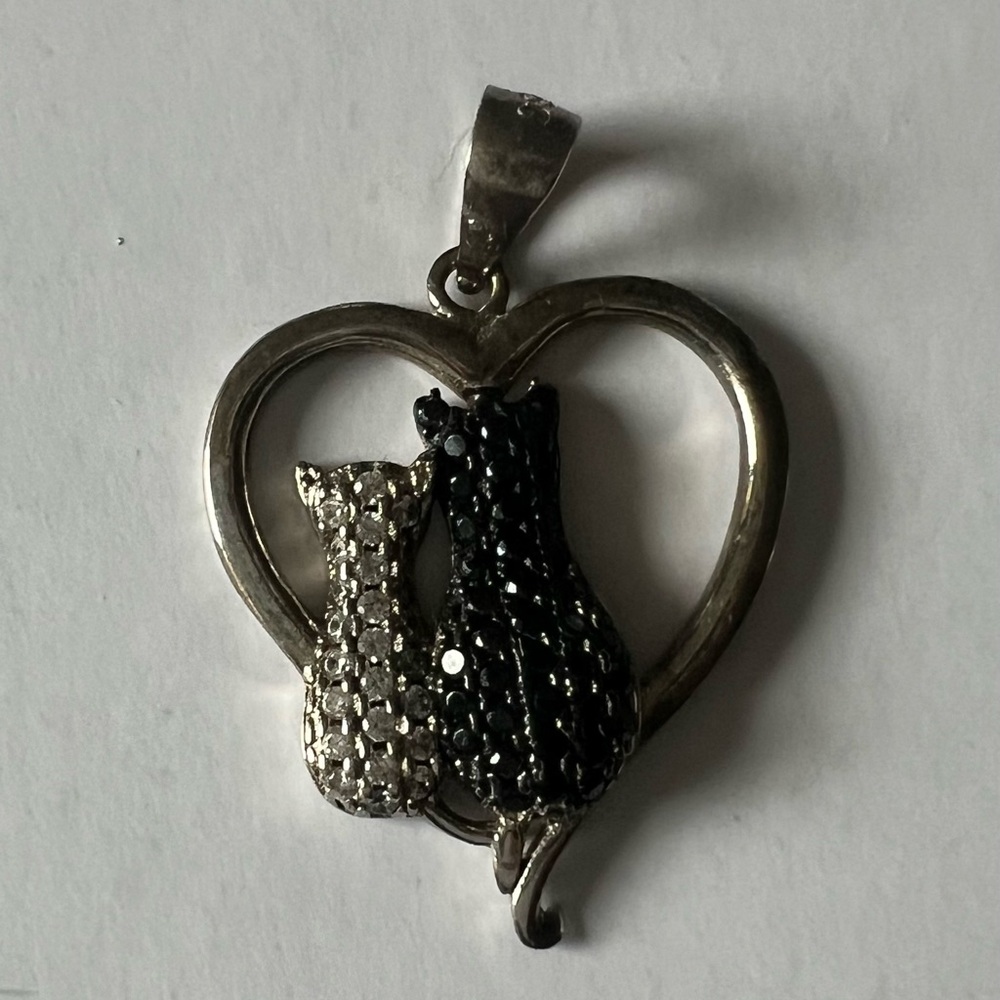 925 sterling Silver and Black Cat Heart Pendant